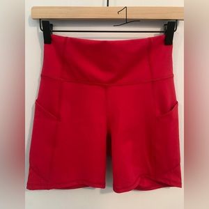 1. Oasis 6in short w/ pockets size S